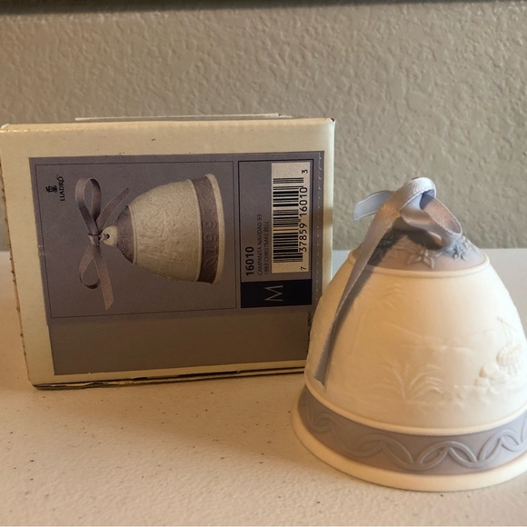 Lladro, porcelain figurine Bells - Picture 5 of 15